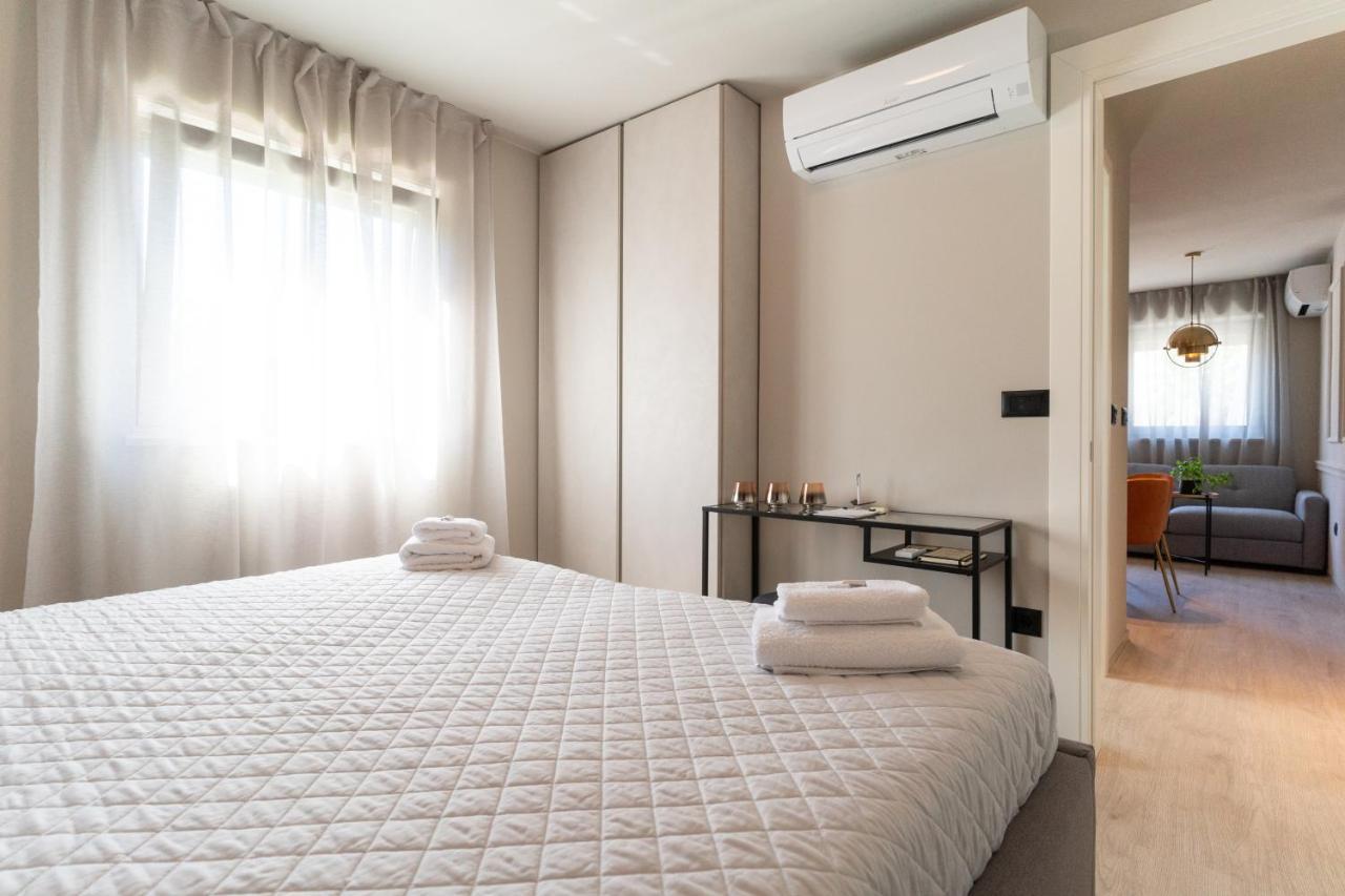Prestige Studio Apartment 로비니 외부 사진